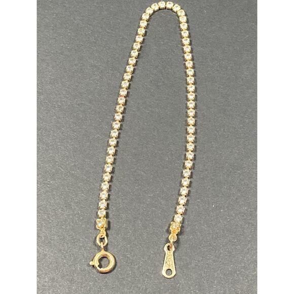 Vintage Avon Petite Delicate Rhinestone Tennis Bracelet Gold Tone 7.5” - Picture 6 of 7